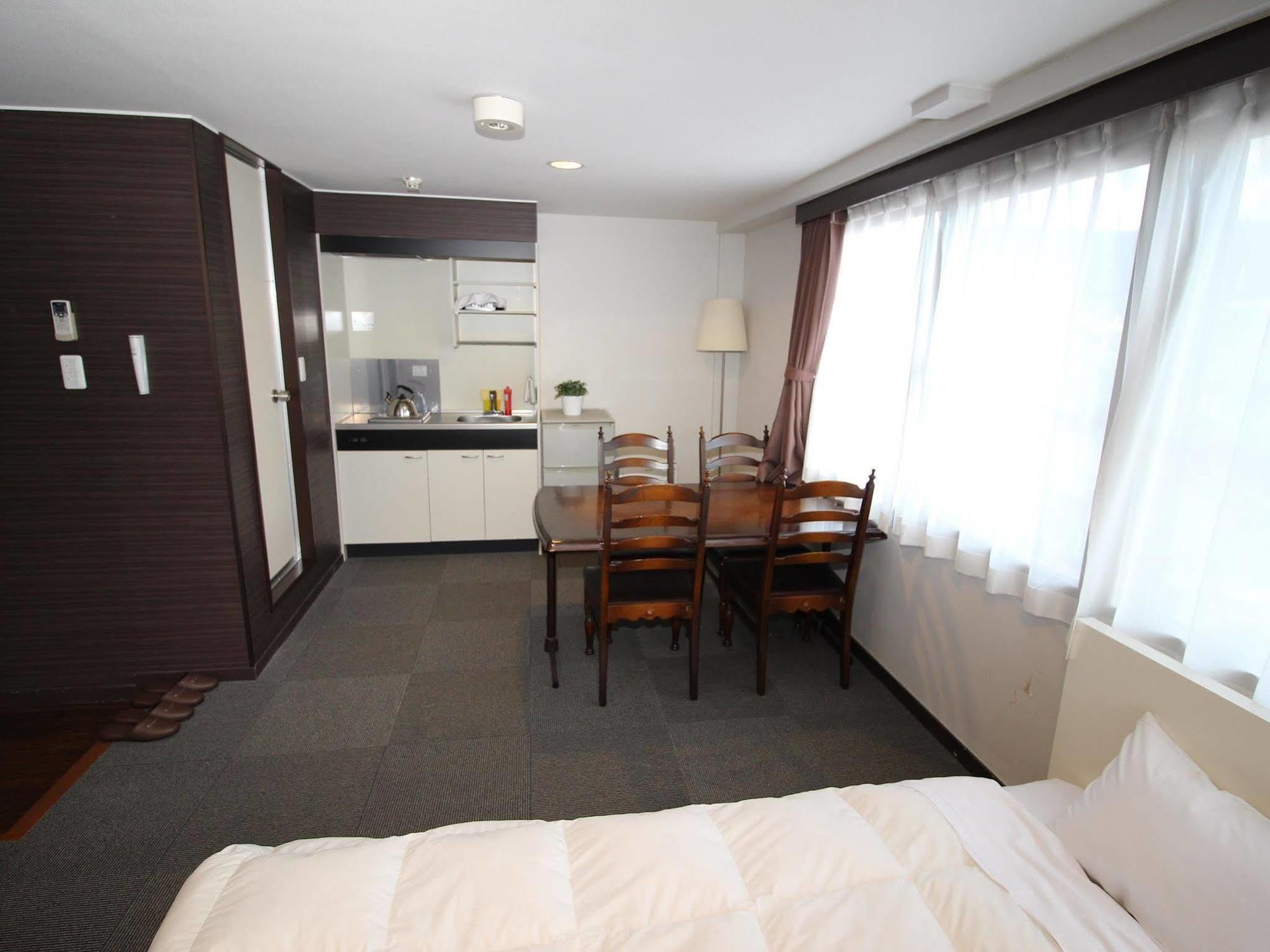 Hotel Chrysantheme קיוטו מראה חיצוני תמונה